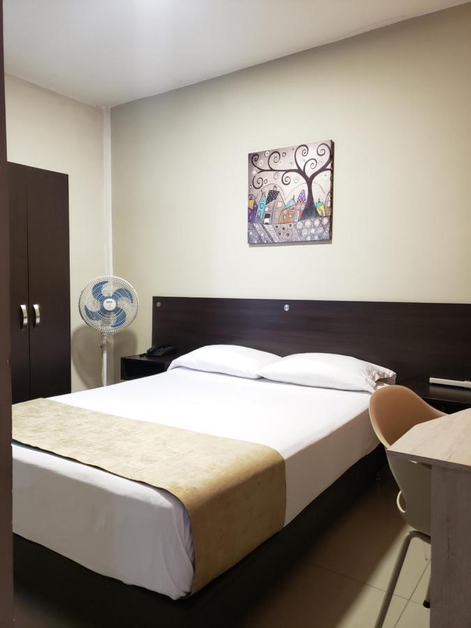 Hotel Suite Center Pereira Dış mekan fotoğraf